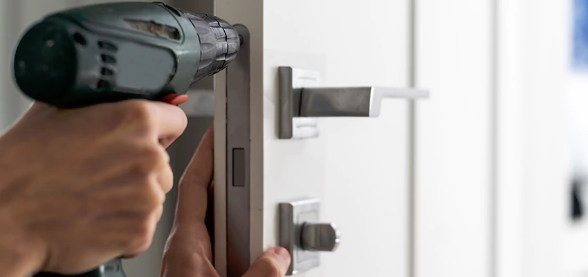 Locksmith For Lock Replacement Near Me in Rockford, IL