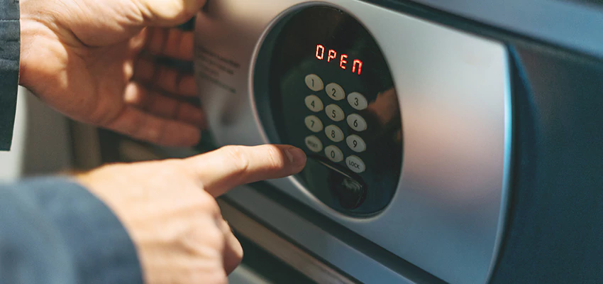 Cash Safe Openers in Rockford, Illinois