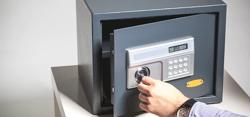 Jewelry Safe Unlocking Service in Rockford, Illinois