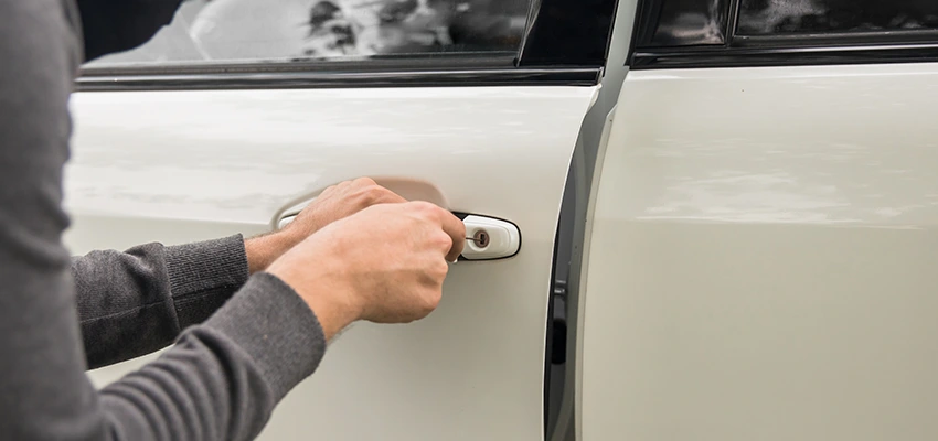 Unlock Car Door Service in Rockford, IL